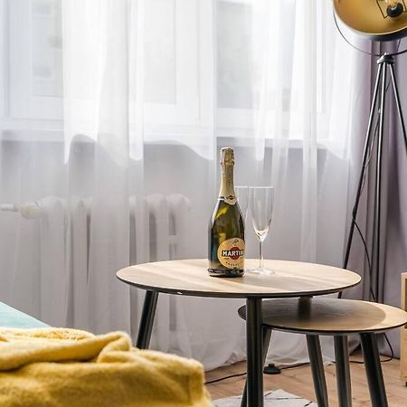 Uroczy Apartament 2 Pokoje - 10 Min Do Morza! グダニスク エクステリア 写真